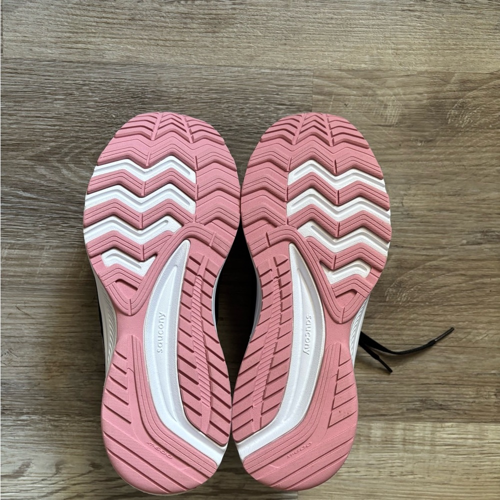Saucony Women's Cohesion 14 Running Shoes - Picture 4 of 8